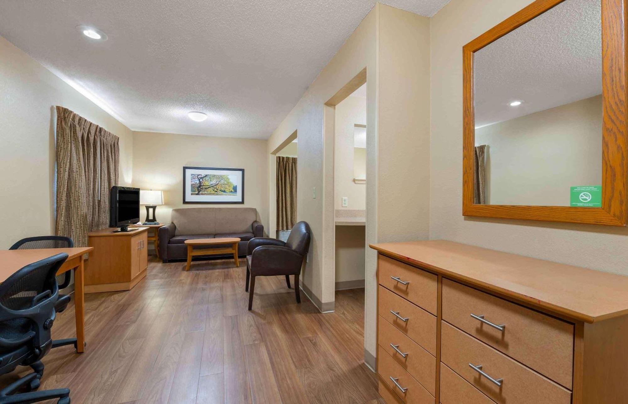 Extended Stay America Select Suites - St Louis - Westport - Craig Road Maryland Heights Bagian luar foto